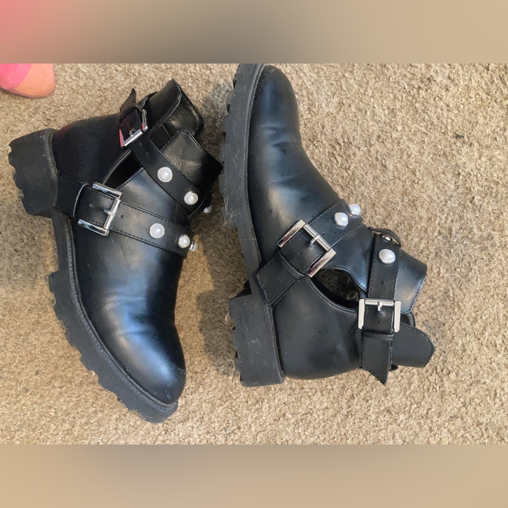Women’s motorcycle boots